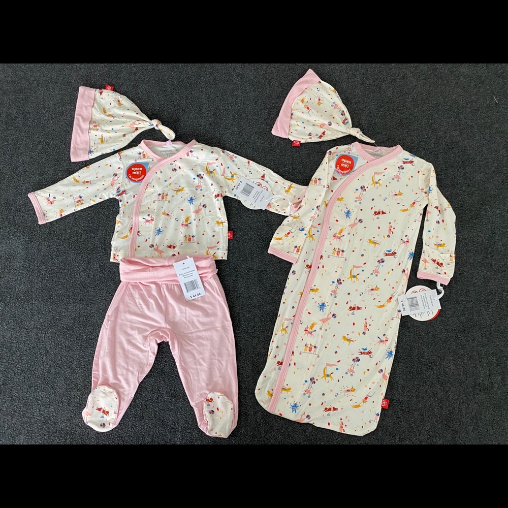 Magnetic Me 5 piece set. Pink Carnivale Modal
